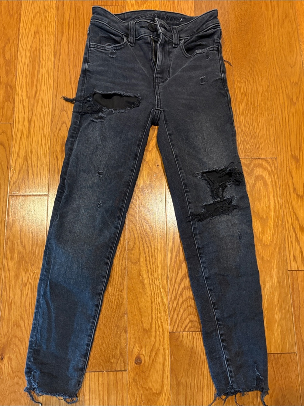 American Eagle Outfitters Black Distressed Skinny Jeans